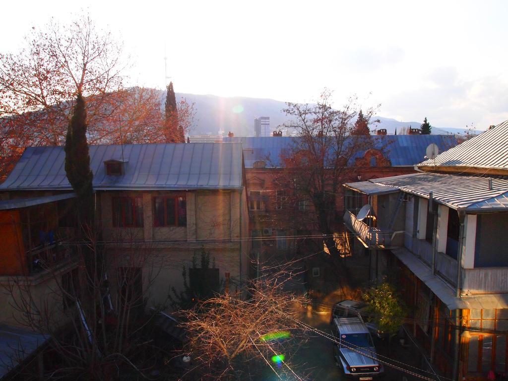 Green Stairs Guest House Tbilisi Eksteriør billede