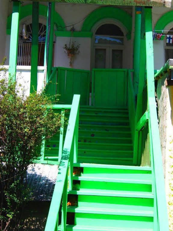 Green Stairs Guest House Tbilisi Eksteriør billede