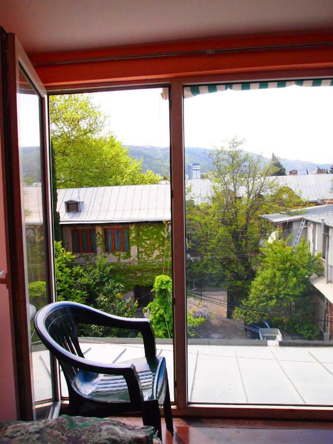 Green Stairs Guest House Tbilisi Eksteriør billede