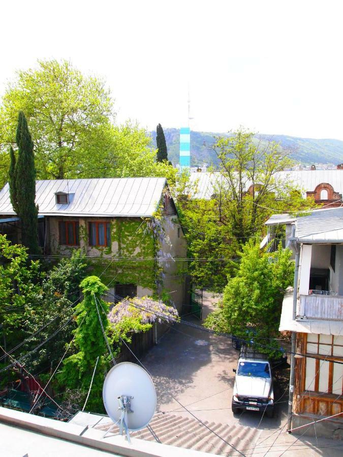 Green Stairs Guest House Tbilisi Eksteriør billede